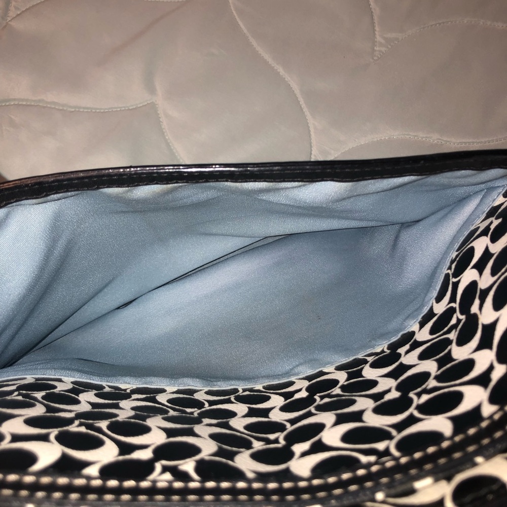 Coach bag. - Picture 6 of 11